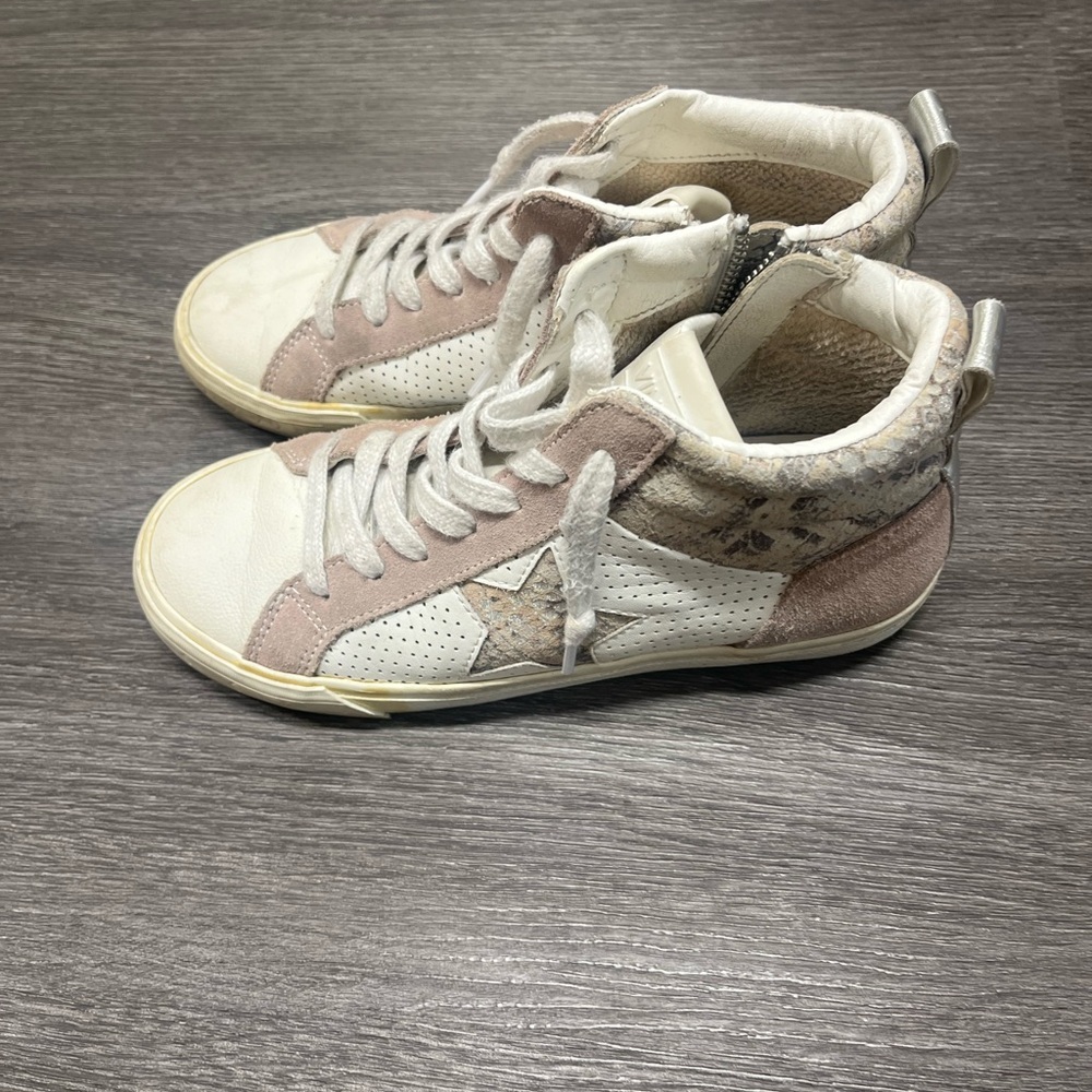 Vintage Havana High-Top Sneakers with Blush and Snake White Accents - 6.5